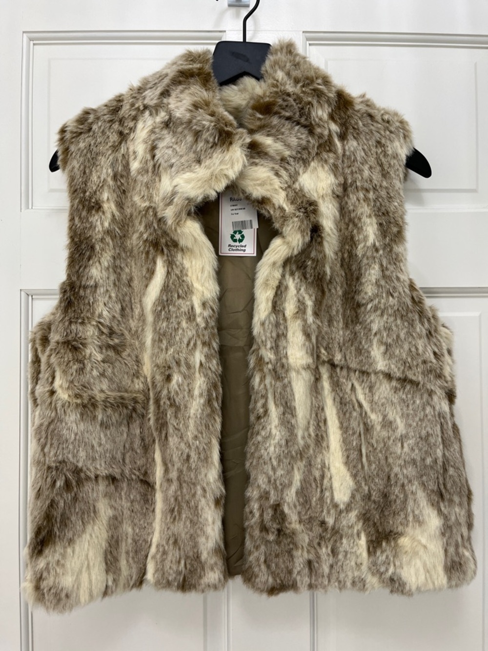 NWT Valerie Stevens Faux Fur Open Front Vest - Size M / L